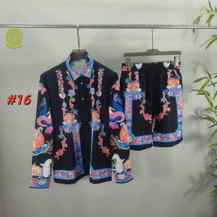 Picture of Versace Sweater Suits _SKUVersaceS-2XL12yr37743091
